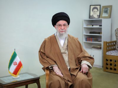 سرمایه‌گذاری برای تولید؛ راه گشایش معیشت مردم