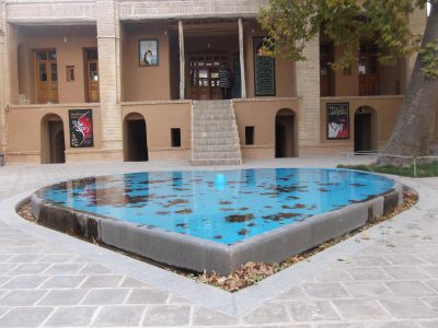 گردشگران نوروزی، تاریخ را در خمین ورق می‌زنند