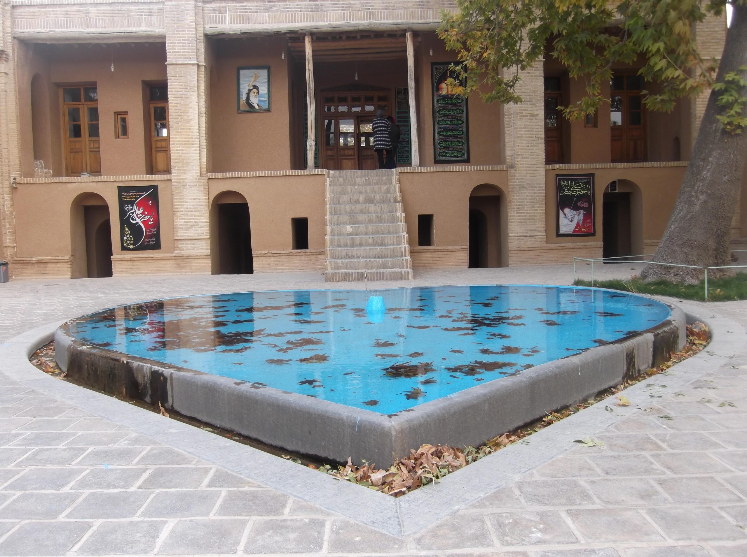 گردشگران نوروزی، تاریخ را در خمین ورق می‌زنند