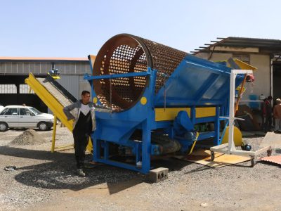 ساخت دستگاه تفکیک زباله در شهرداری خمین