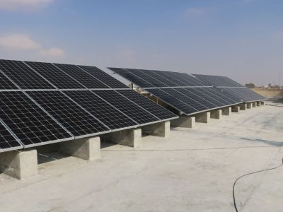 خمین پیشگام در نصب صفحات خورشیدی