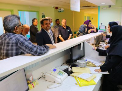 بازدید سرپرست علوم پزشکی خمین از بیمارستان فاطمه زهرا(س)