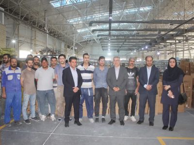 بازدید معاون استاندار مرکزی از شرکت‌های تولیدی خمین