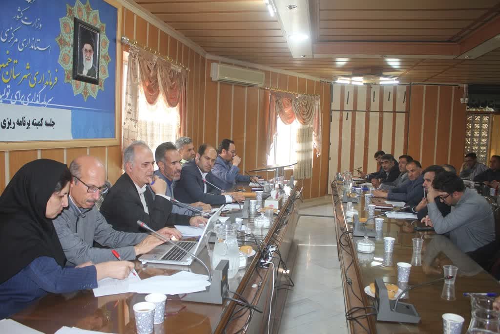 تصویب بودجه ۲۴۷۱ میلیارد ریالی خمین در۱۴۰۴