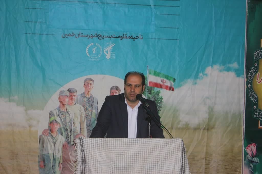 آئین افتتاحیه اردوی جهادی خدمت بی منت ۲  در بخش کمره شهرستان خمین برگزار شد