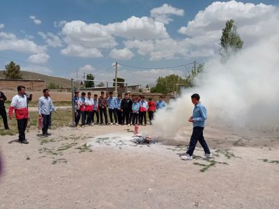 هفته هلال احمر؛ ارائه خدمات گسترده به شهروندان خمین