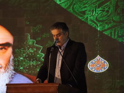 امام خمینی(ره) مسیر تاریخ را تغییر داد