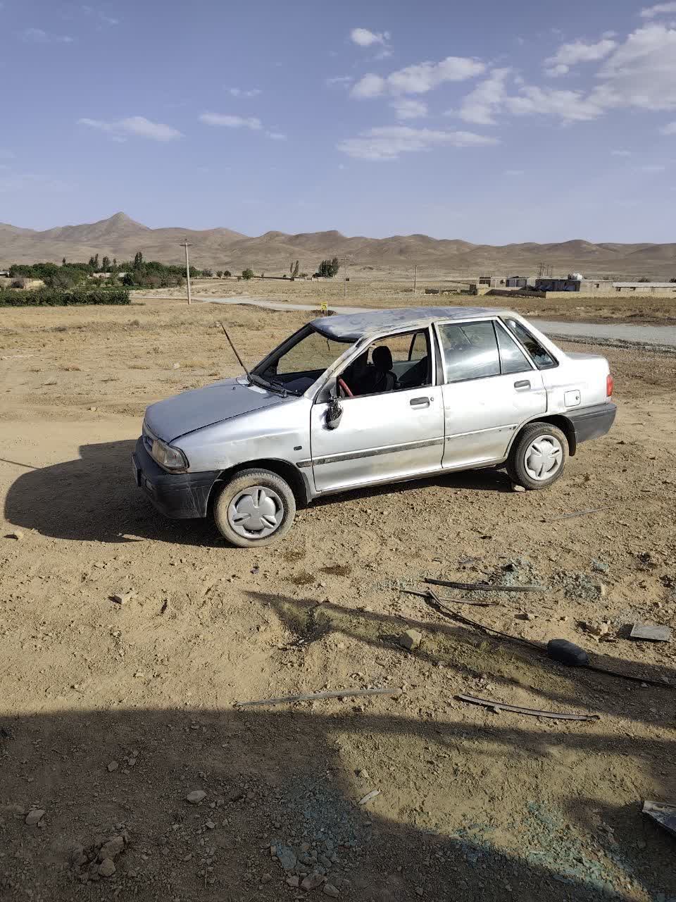 واژگونی خودروی پراید در محور خمین به اراک ۳ مصدوم بر جا گذاشت