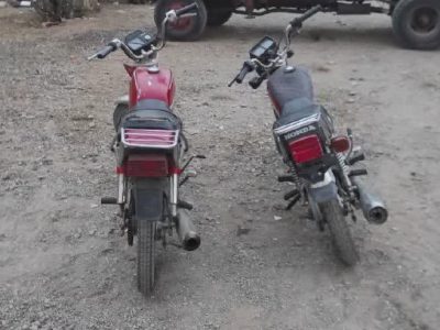 کشف ۲ دستگاه موتور سیکلت سرقتی در خمین