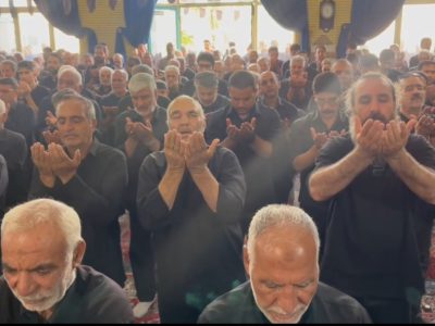 نماز ظهر عاشورا در مسجد جامع خمین؛ تجلی وحدت و عزاداری حسینی