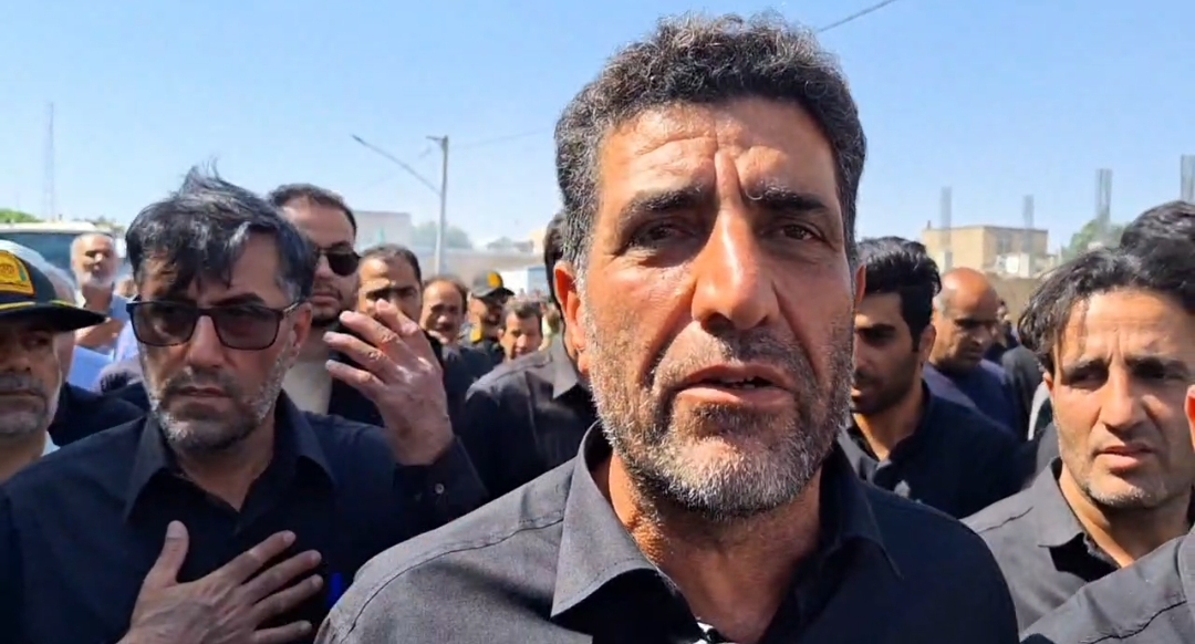 مردم در زمین دشمن بازی نکنند