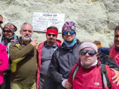 کوهنوردان خمینی به بام ایران صعود کردند