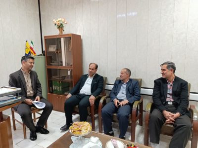 پست، امین و امانتدار مردم است