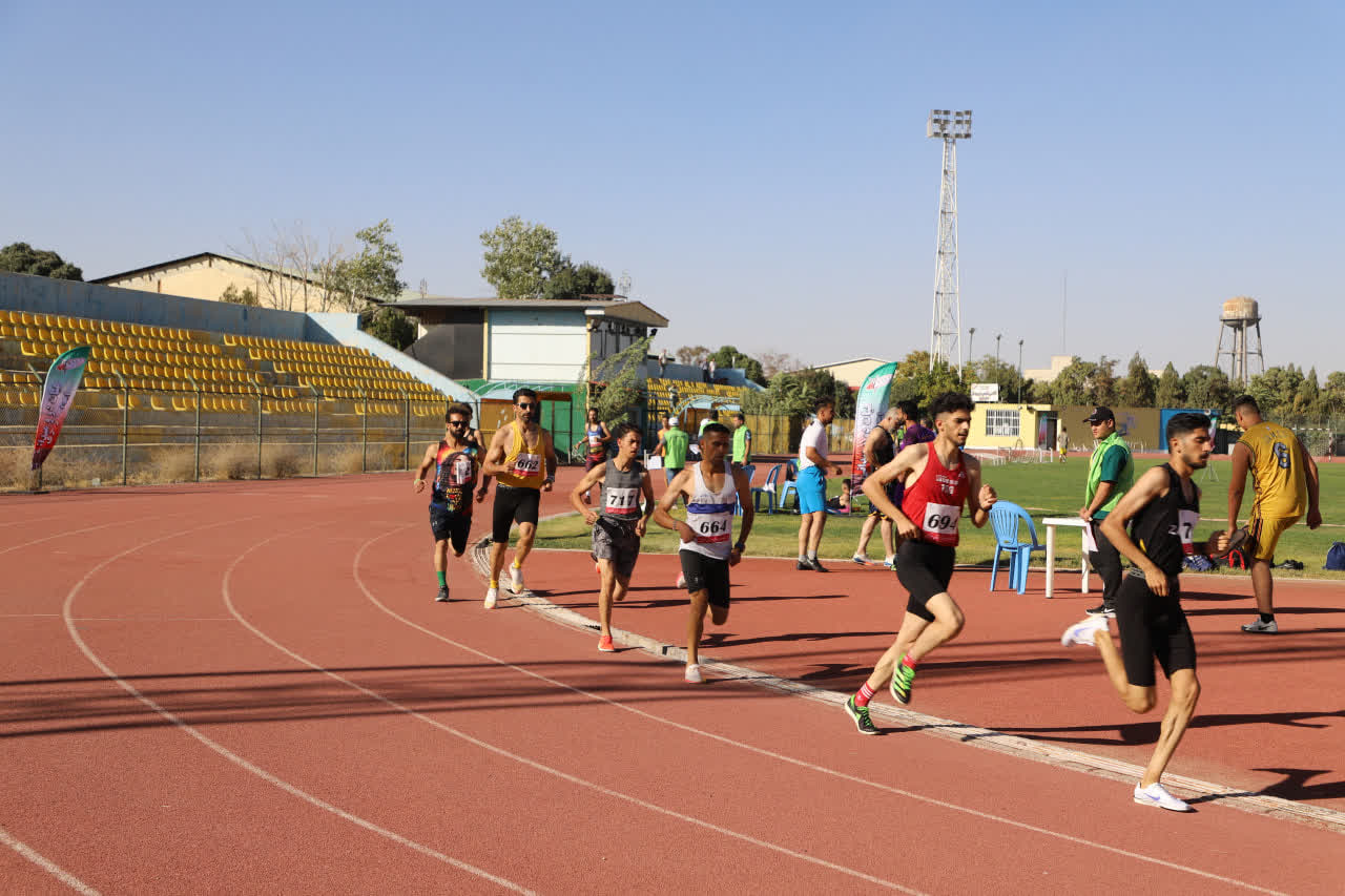 صدر نشینی خمین در مرحله دوم از شانزدهمین دوره لیگ دوومیدانی باشگاه‌های استان مرکزی