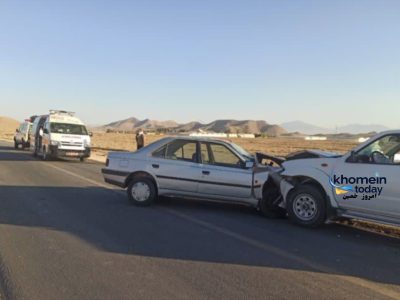 برخورد ۴۰۵ و پیکاپ در محور خمین–اراک با ۲ مصدوم