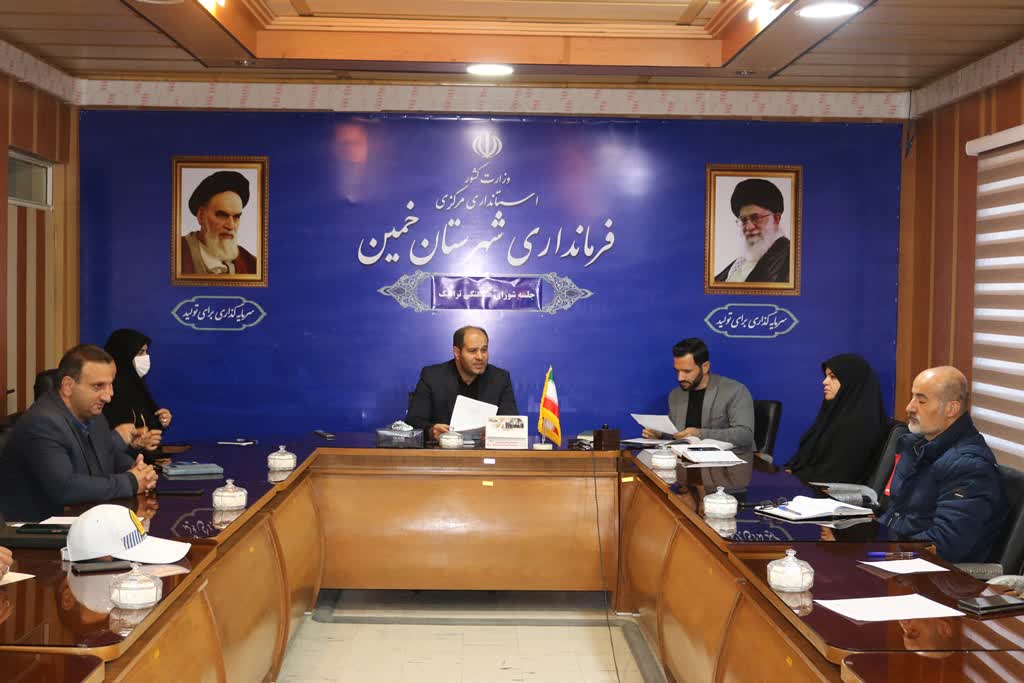 آغاز فعالیت پارکینگ خودروهای سنگین خمین از ۸ آذر ۱۴۰۴