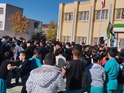 عزاداری دانش‌آموزان دبستان بو علی در سوگ حضرت فاطمه زهرا (س)