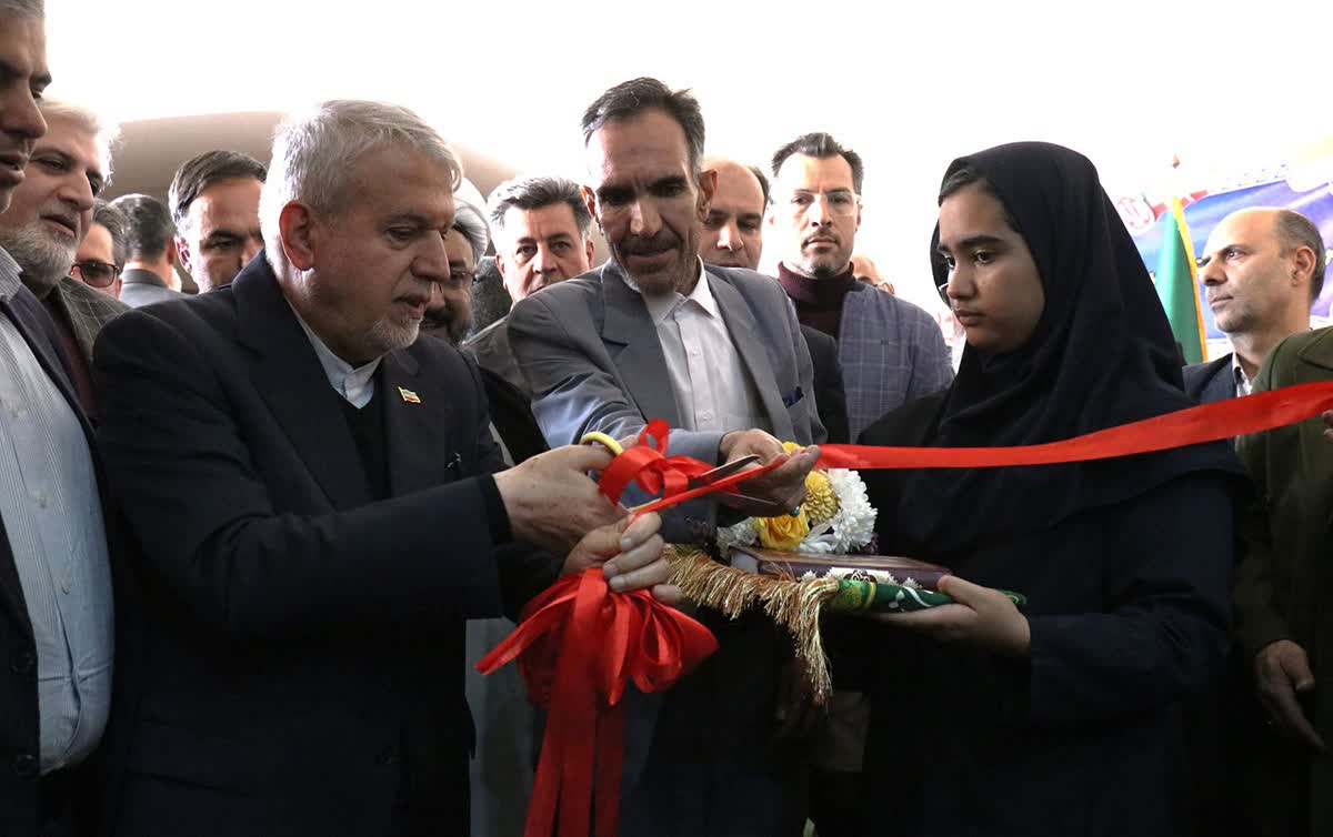 نمایشگاه توانمندی‌های اقتصادی خمین افتتاح شد