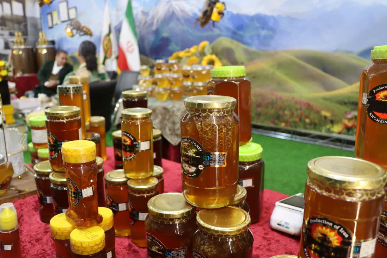 نخستین جشنواره عسل و زعفران خمین افتتاح شد