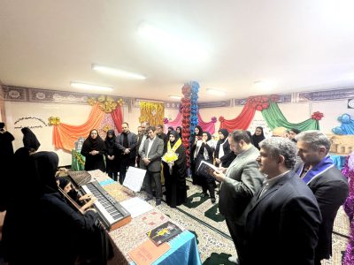 افتتاح نمایشگاه‌های دست‌سازه‌های دانش‌آموزان خمین