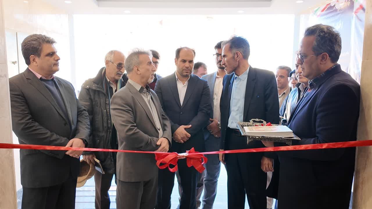 ساختمان ۱۲ واحدی زیست پزشکان خمین افتتاح شد