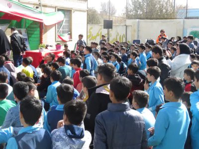 جشن انقلاب در مدرسه عصر ظهور خمین برگزار شد