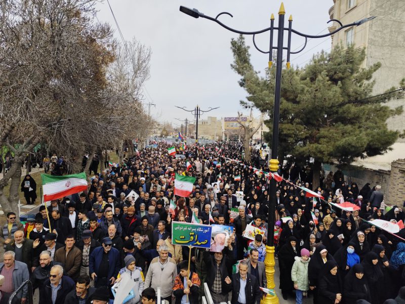 خروش مردم خمین در ۴۷امین سالگرد انقلاب اسلامی