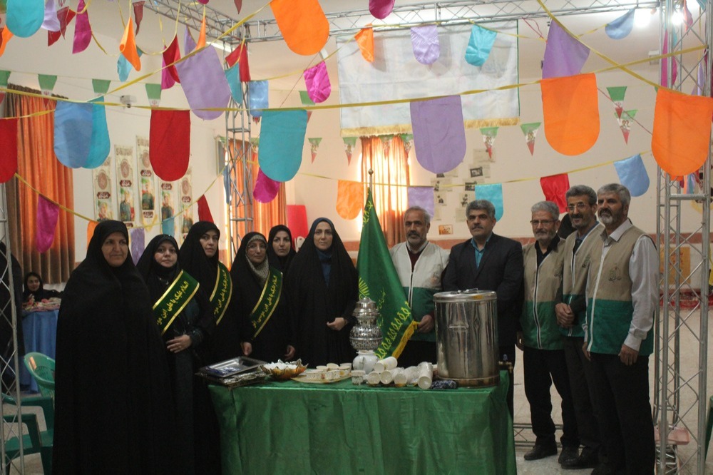 نواخته شدن زنگ مهر رضوی در مدرسه نیکان خمین