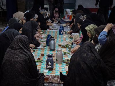 ضیافت افطاری در مسجد امام خمینی(ره) خمین