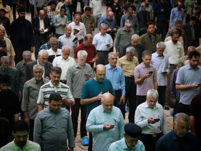 اقامه نماز استغاثه به درگاه امام زمان(عج) در مصلای امام خمینی(ره) خمین