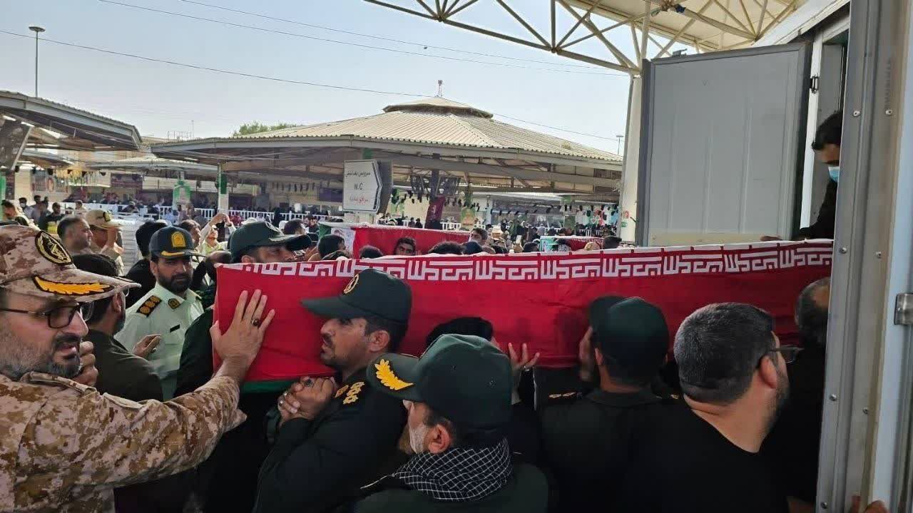 پیکر مطهر شهید «مرتضی اکبری» وارد میهن اسلامی شد