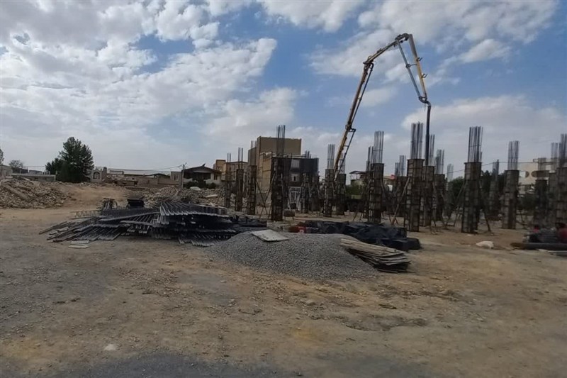 آغاز بازسازی مدارس آسیب‌دیده در جنگ تحمیلی سوم در شهرستان خمین